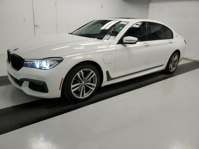 używany BMW 740 2dm 322KM 2017r. 62 800km