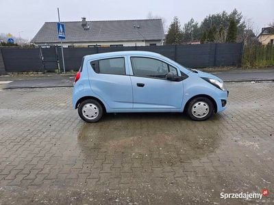 Używany Chevrolet Spark 68 KM (50 kW) 2013 Niebieski Hatchback