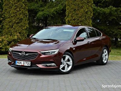 Bordowy (metalik) Używany 2017 Opel Insignia Sedan/Limuzyna | 51 900 zł (Drogi)