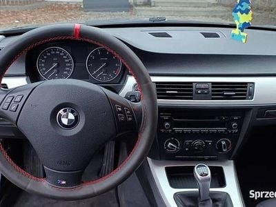 używany BMW 318 seria 3 e90 i polift LCI