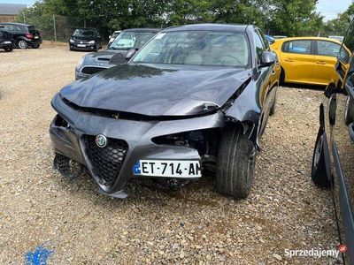 Szary Używany 2017 Alfa Romeo Giulia Lusso Sedan/Limuzyna | 37 700 zł