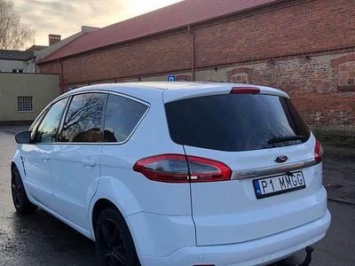 Biały Używany 2012 Ford S-MAX S Minivan | 32 900 zł (Uczciwa cena)