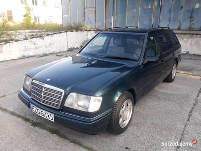 używany Mercedes 220 