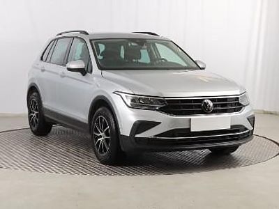 Używany VW Tiguan 150 KM (110 kW) 2022 Srebrny SUV