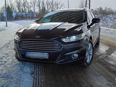 Używany Ford Mondeo 2015 Czarny Kabriolet
