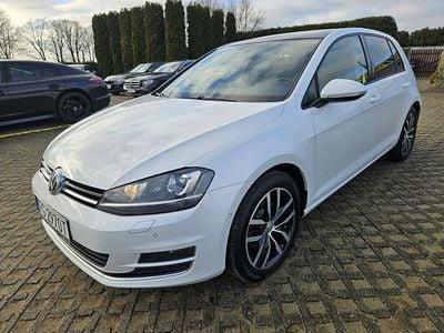 Biały Używany 2016 VW Golf VII Hatchback | 44 800 zł (Uczciwa cena)