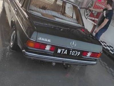 Mercedes E300