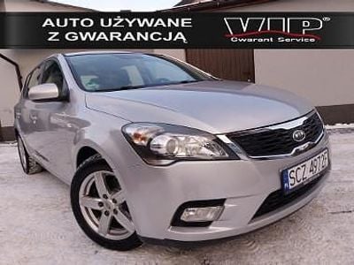 Używany Kia Ceed Comfort 90 KM (66 kW) 2010 Srebrny Hatchback