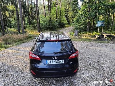 Czarny Używany 2014 Hyundai i30 Kombi | 27 500 zł