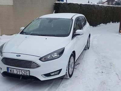 Biały Używany 2015 Ford Focus Titanium Kombi | 28 000 zł (Dość drogi)