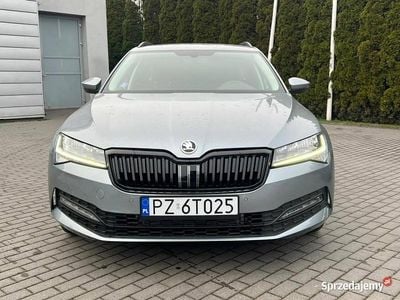 Szary Używany 2020 Skoda Superb Kombi | 85 900 zł (Dość drogi)