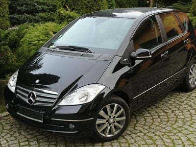 Czarny Używany 2010 Mercedes A170 Hatchback | 19 600 zł (Uczciwa cena)