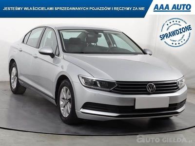 Używany VW Passat 2016 Srebrny