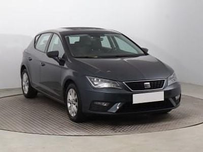 Używany Seat Leon 131 KM (96 kW) 2019 Szary Hatchback