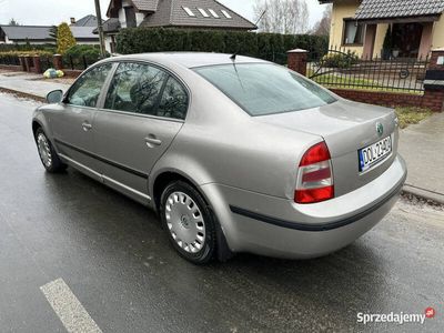 używany Skoda Superb 2dm 140KM 2008r. 244 036km