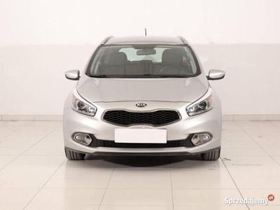 Srebrny Używany 2014 Kia Ceed Hatchback | 34 999 zł (Uczciwa cena)