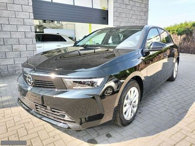 Czarny (metalik) Używany 2023 Opel Astra Edition Sedan/Limuzyna | 94 900 zł