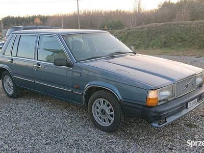 używany Volvo 760 760 TURBO 2.3 ET 183 KM BENZYNA SZWAJCARIATURBO 2.3 ET 183 KM BENZYNA SZWAJCARIA