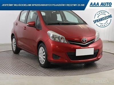 Używany Toyota Yaris 69 KM (50 kW) 2011 Czerwony Hatchback