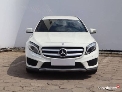 Mercedes GLA200