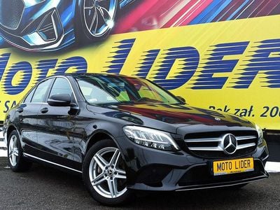 Używany Mercedes C180 156 KM (114 kW) 2020 Czarny Sedan/Limuzyna
