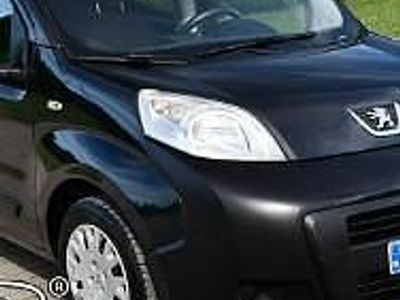 Czarny Używany 2011 Peugeot Bipper Minivan | 12 900 zł