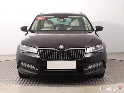 Używany Skoda Superb 190 KM (139 kW) 2019 Czarny Kombi