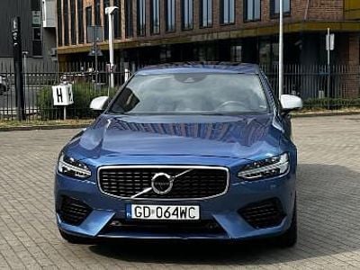 Używany Volvo S90 R-Design 320 KM (235 kW) 2018 Niebieski Sedan/Limuzyna