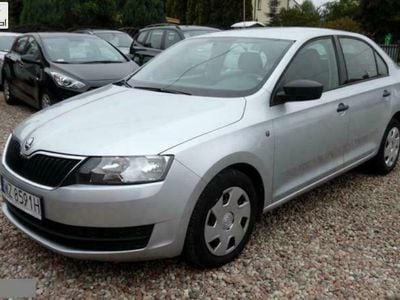 Używany Skoda Rapid 75 KM (55 kW) 2013 Srebrny (metalik) Sedan/Limuzyna