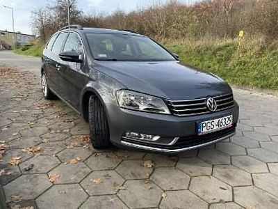 Szary Używany 2013 VW Passat Kombi | 31 999 zł (Uczciwa cena)