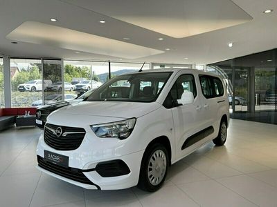 używany Opel Combo Life 1.5dm 102KM 2019r. 92 692km