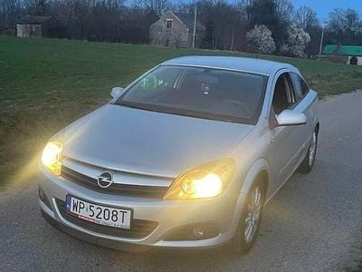 Srebrny Używany 2005 Opel Astra GTC Coupe | 6000 zł (Dość drogi)