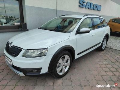 Biały Używany 2016 Skoda Octavia Scout Kombi | 39 800 zł