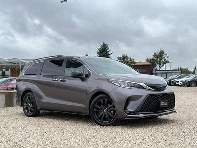 używany Toyota Sienna 2.5dm 189KM 2022r. 67 823km
