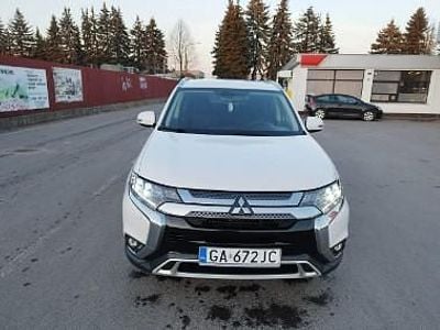Biały Używany 2019 Mitsubishi Outlander SUV | 77 000 zł