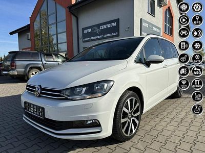 Biały Używany 2024 VW Touran Minivan | 129 900 zł