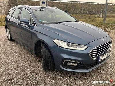 Niebieski Używany 2019 Ford Mondeo Kombi | 53 700 zł (Uczciwa cena)