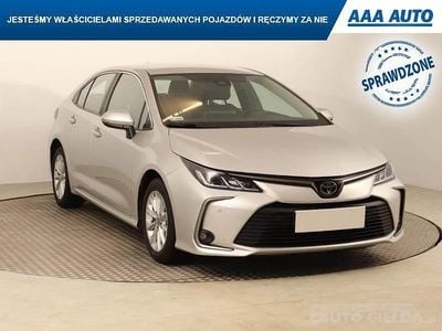 Używany Toyota Corolla 132 KM (97 kW) 2020 Srebrny
