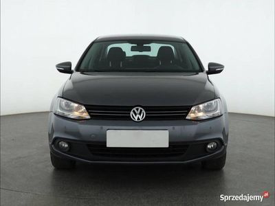Szary Używany 2010 VW Jetta Sedan/Limuzyna | 17 999 zł (Uczciwa cena)