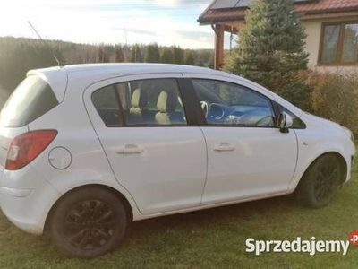 Używany Opel Corsa 75 KM (55 kW) 2011 Hatchback