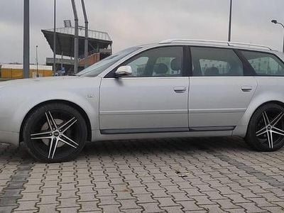 Używany Audi S6 2002 Srebrny Kombi