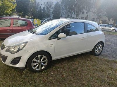 Biały Używany 2013 Opel Corsa Hatchback | 14 000 zł (Uczciwa cena)