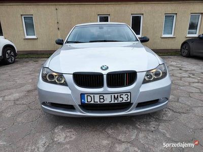 używany BMW 320 i