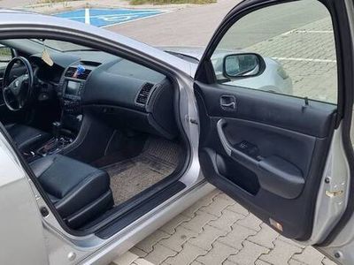 Srebrny Używany 2003 Honda Accord Kombi | 14 000 zł