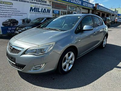 używany Opel Astra 4dm 140KM 2012r. 173 320km