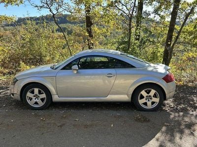 Używany Audi TT 2000 Srebrny Coupe