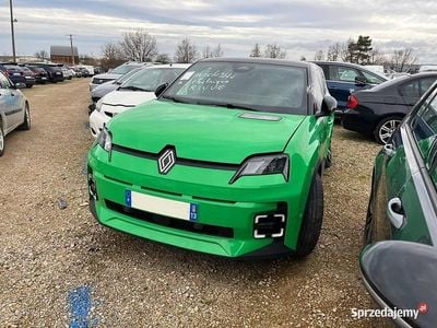 Zielony Używany 2024 Renault R5 Hatchback | 58 300 zł