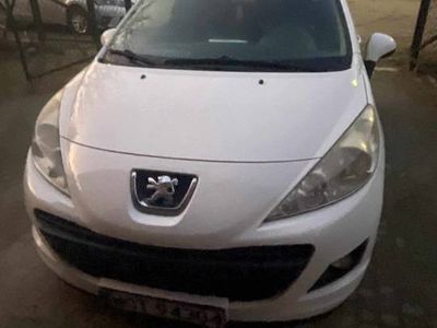 Używany Peugeot 207 2011 Biały Hatchback