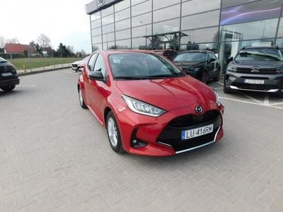 Używany Mazda 2 92 KM (67 kW) 2023 Czerwony (metalik) Sedan/Limuzyna