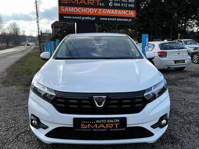 Biały Używany 2021 Dacia Sandero Hatchback | 47 900 zł (Dość drogi)